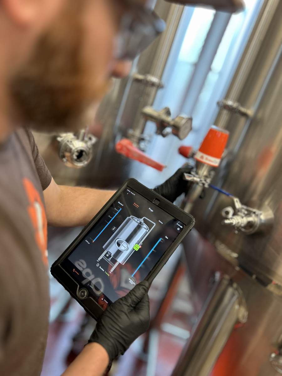 The simplicity of training and ease of use are crucial advantages of brewery automation, especially for small breweries. 