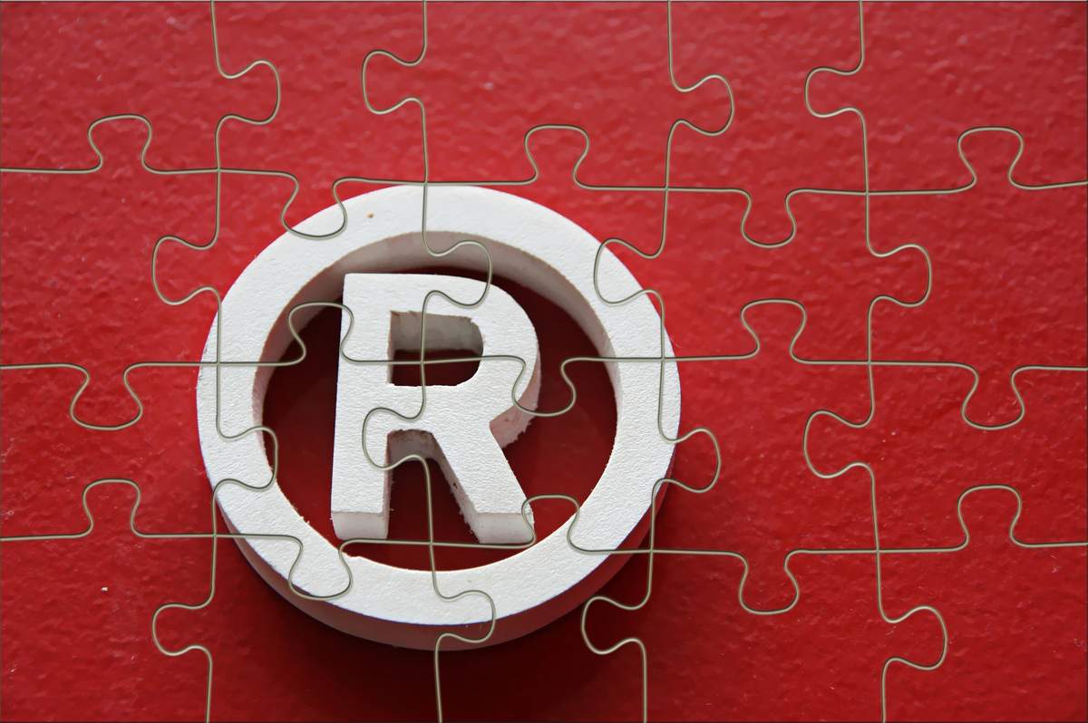 Registered trademark puzzle pieces trade mark